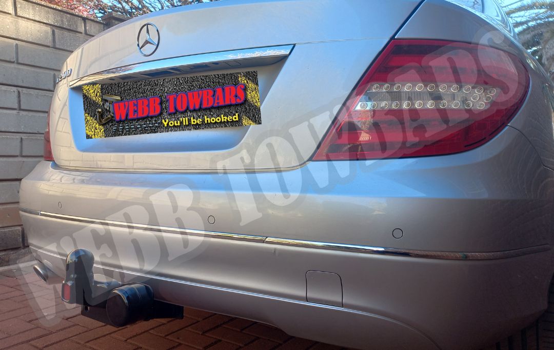 Mercedes Benz W204 Standard/Detachable Towbars - Private Seller Mercedes Benz W204 Standard/Detachable Towbars - Private Seller