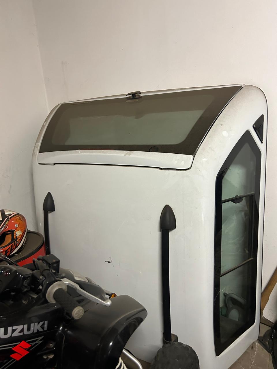 Ford Double Cab Canopy - Private Seller Ford Double Cab Canopy - Private Seller