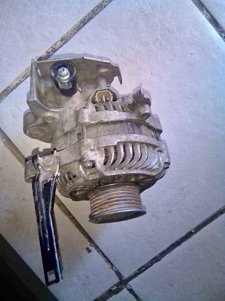 Honda Civic/FRV 1.8 ivtec Alternator Honda Civic/FRV 1.8 ivtec Alternator