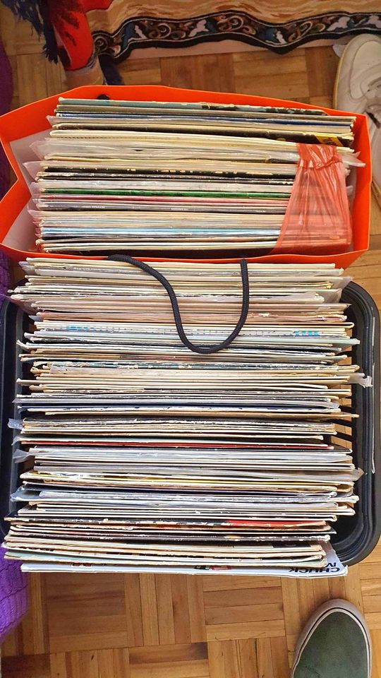 Mixed mystery bundle pack of various vinyl records Mixed mystery bundle pack of various vinyl records