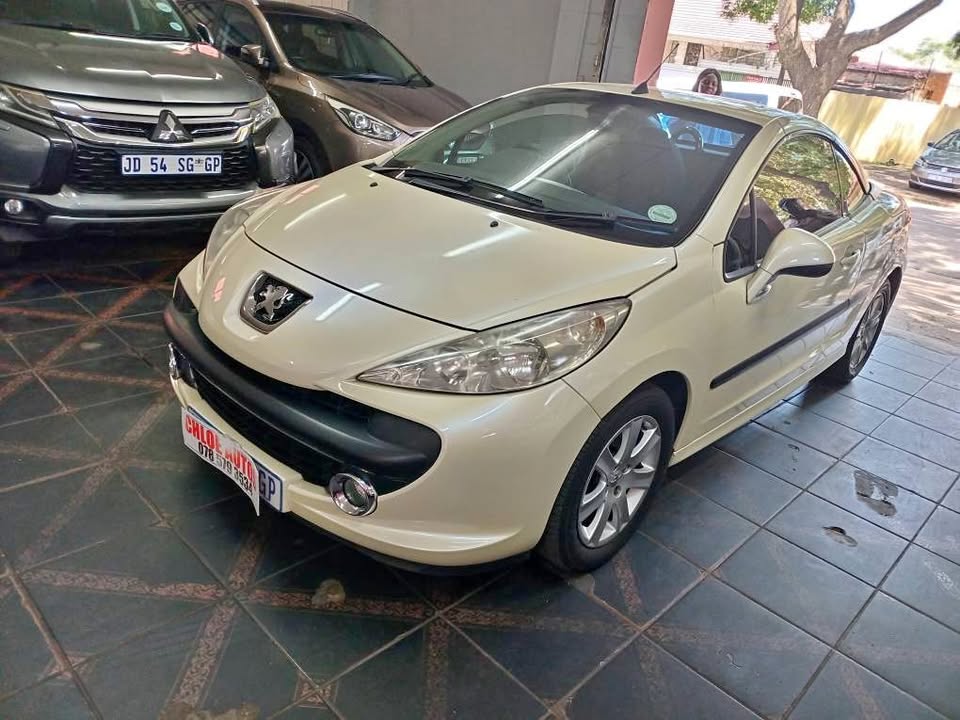 2007 Peugeot 207 Cc Convertible  Manual ,3drs Petrol Sparekey  Service book  120000km