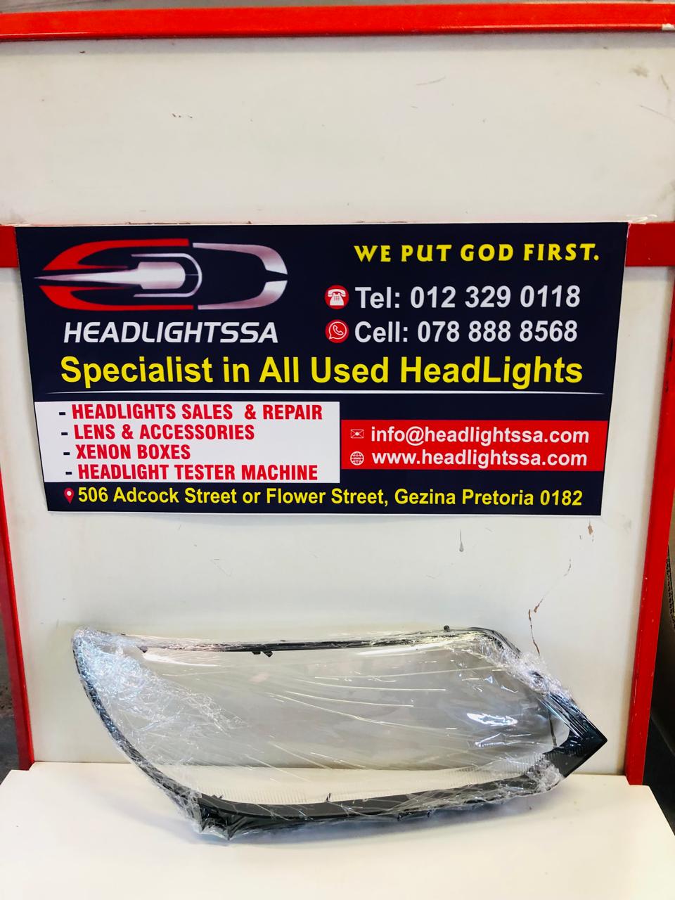 VW Tiguan right side headlight replacement lens (2013) - Private Seller VW Tiguan right side headlight replacement lens (2013) - Private Seller
