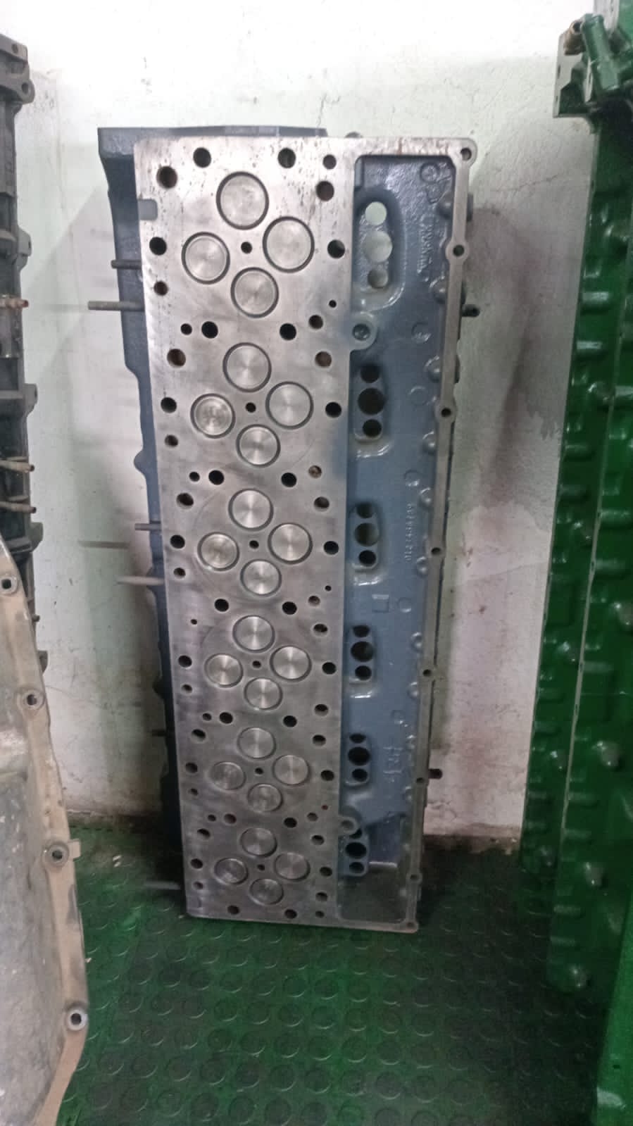 CAT C13 Fully Recondition Cylinder Head For Sale on Service Exchange