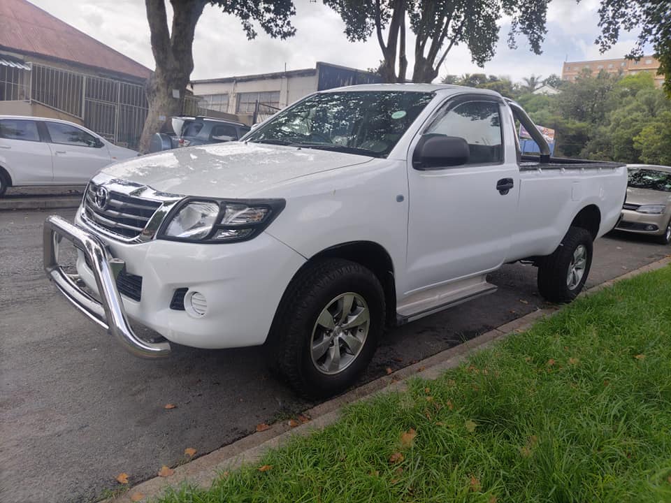 2016 Toyota hilux 2.5 single cab 4x2