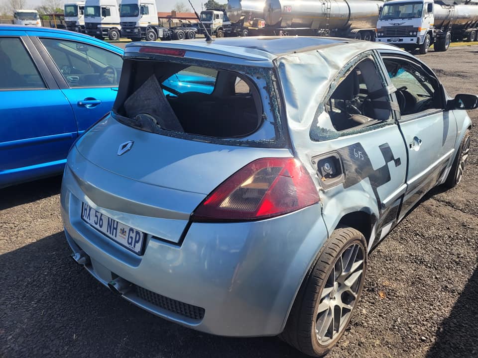 Renault Megane Sport Stripping for Spares - Private Seller Renault Megane Sport Stripping for Spares - Private Seller