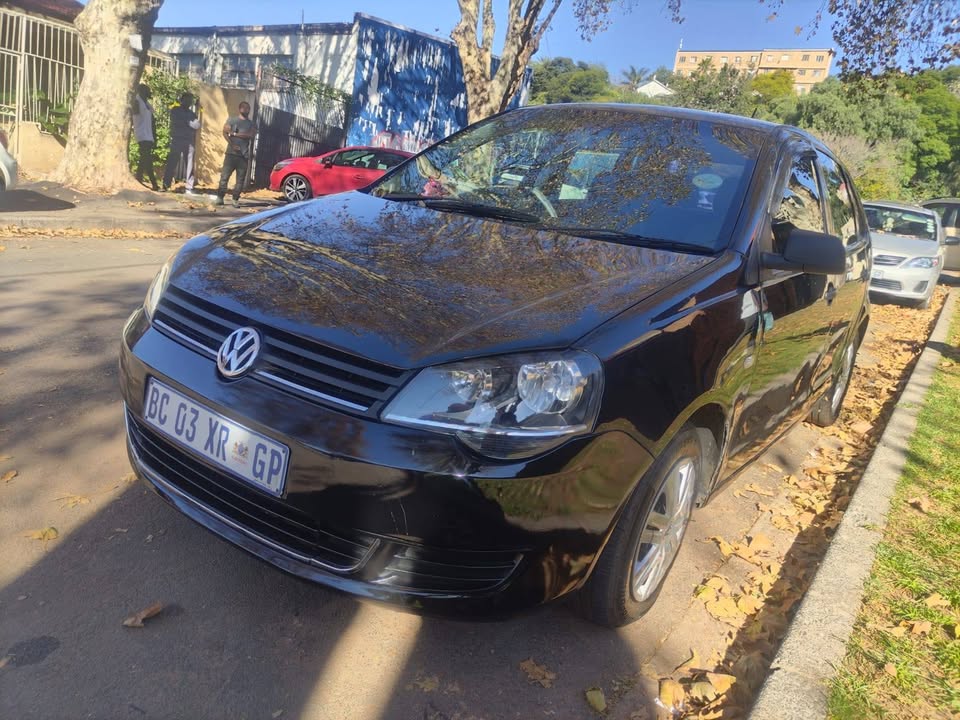 2011 Polo Vivo 1.4 hatchback