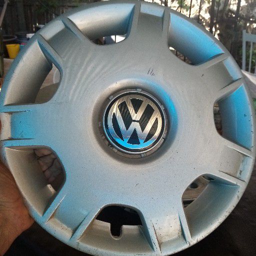 VW wheel cap - Private Seller VW wheel cap - Private Seller