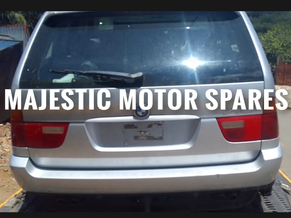 2004 Bmw X5 E53 2004 4.4IS parts spares used for sale- Silver - Private Seller 2004 Bmw X5 E53 2004 4.4IS parts spares used for sale- Silver - Private Seller