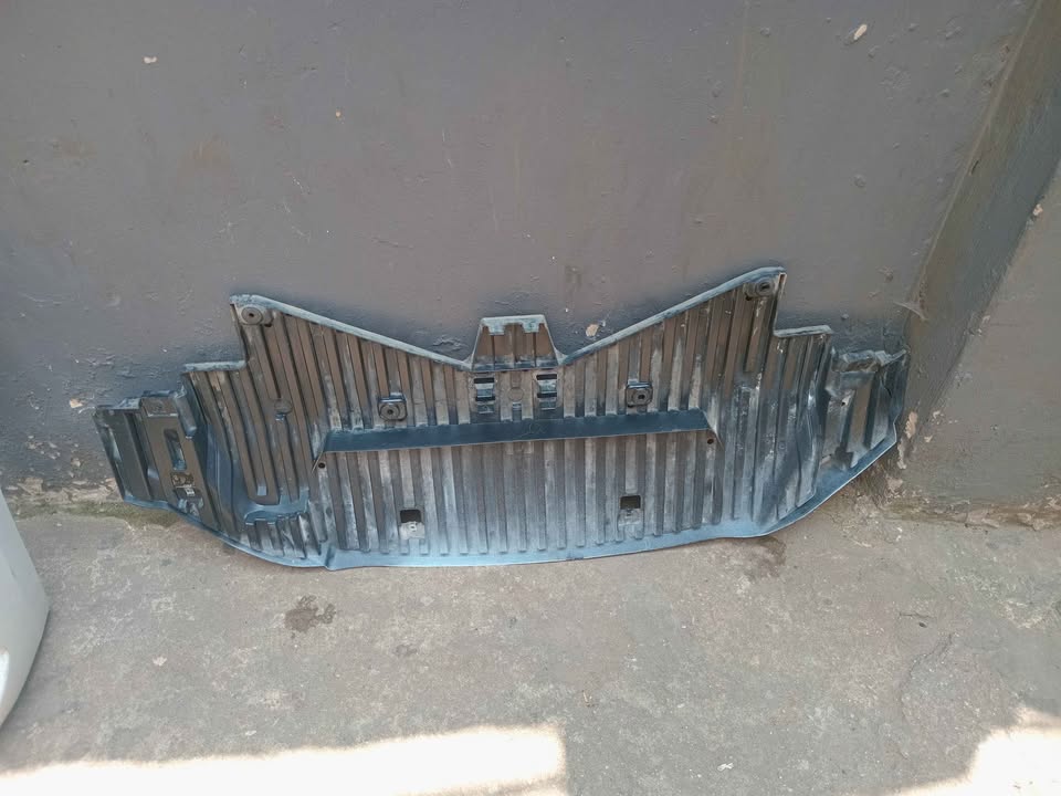Suzuki ciaz lower engine cover - Private Seller Suzuki ciaz lower engine cover - Private Seller