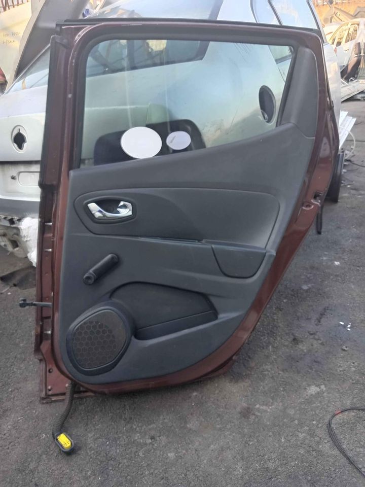 Renault Clio 4 - 2018 Model Right hand (RH) rear/back door for sale - Private Seller Renault Clio 4 - 2018 Model Right hand (RH) rear/back door for sale - Private Seller