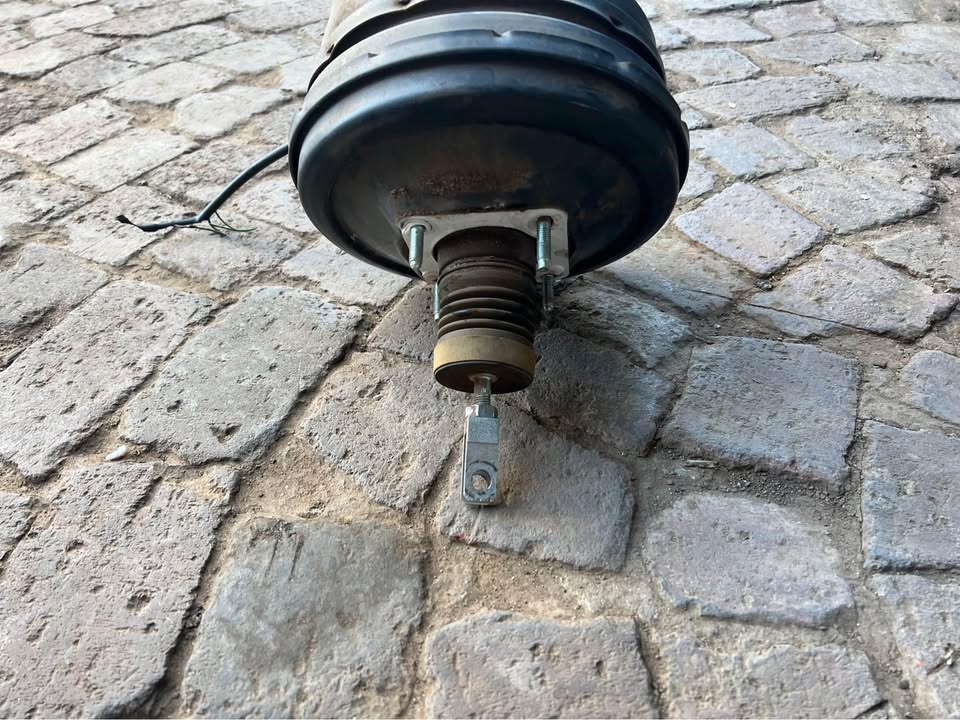 MAHINDRA SCORPIO 2.2mhawk brake booster complete - Private Seller