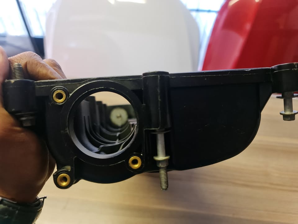 2014 DODGE JOURNEY V6 3.6L INNER TAPPET COVER FOR SALE IN GOOD CONDITION - Private Seller