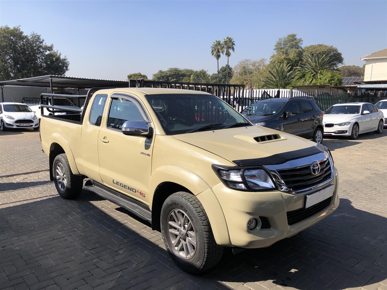 Used 2015 Toyota Hilux 3.0D-4D Xtra cab Raider Legend 45 - Private Seller Used 2015 Toyota Hilux 3.0D-4D Xtra cab Raider Legend 45 - Private Seller