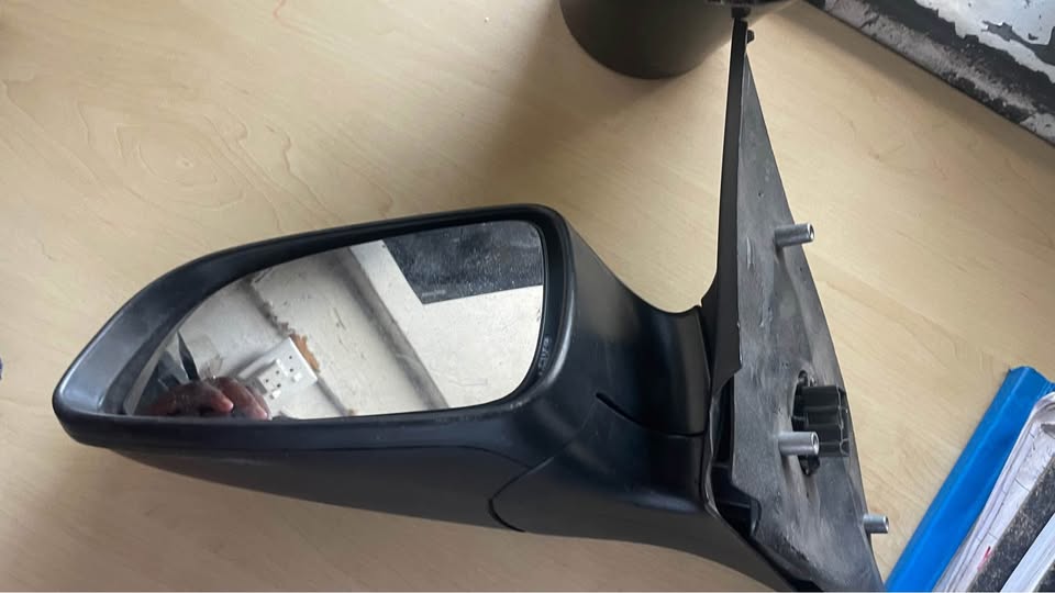 Opel Astra H side mirror 2004/10 - Private Seller Opel Astra H side mirror 2004/10 - Private Seller