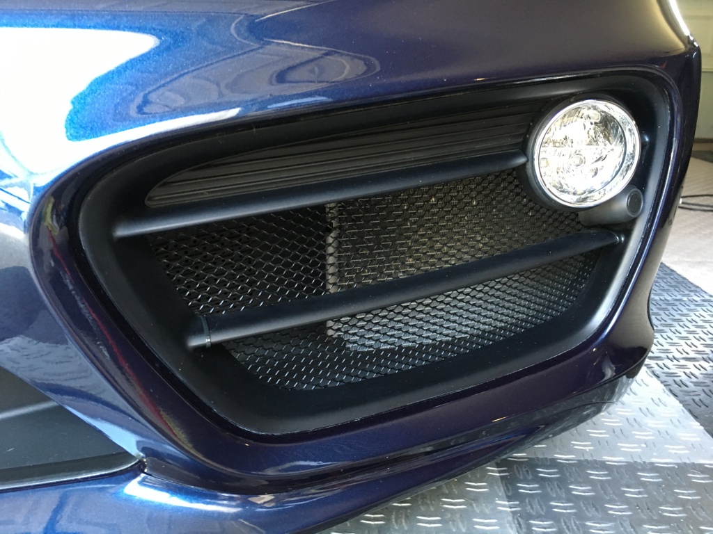 2014-2016 Porsche Cayman S OEM left side fog light with grill and PDC sensor - Private Seller 2014-2016 Porsche Cayman S OEM left side fog light with grill and PDC sensor - Private Seller