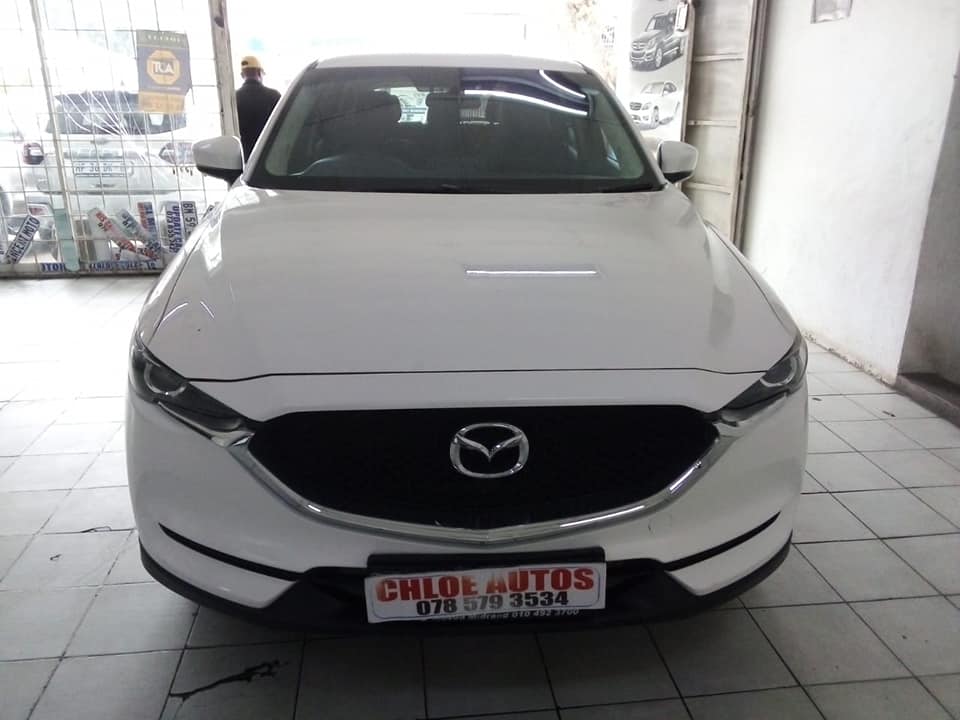 2018 MAZDA CX5 2.0 SKYACTIVE PETROL WHITE COLOR AUTOMATIC STILL UNDER SERVICE PLAN REVERSE CAMERA