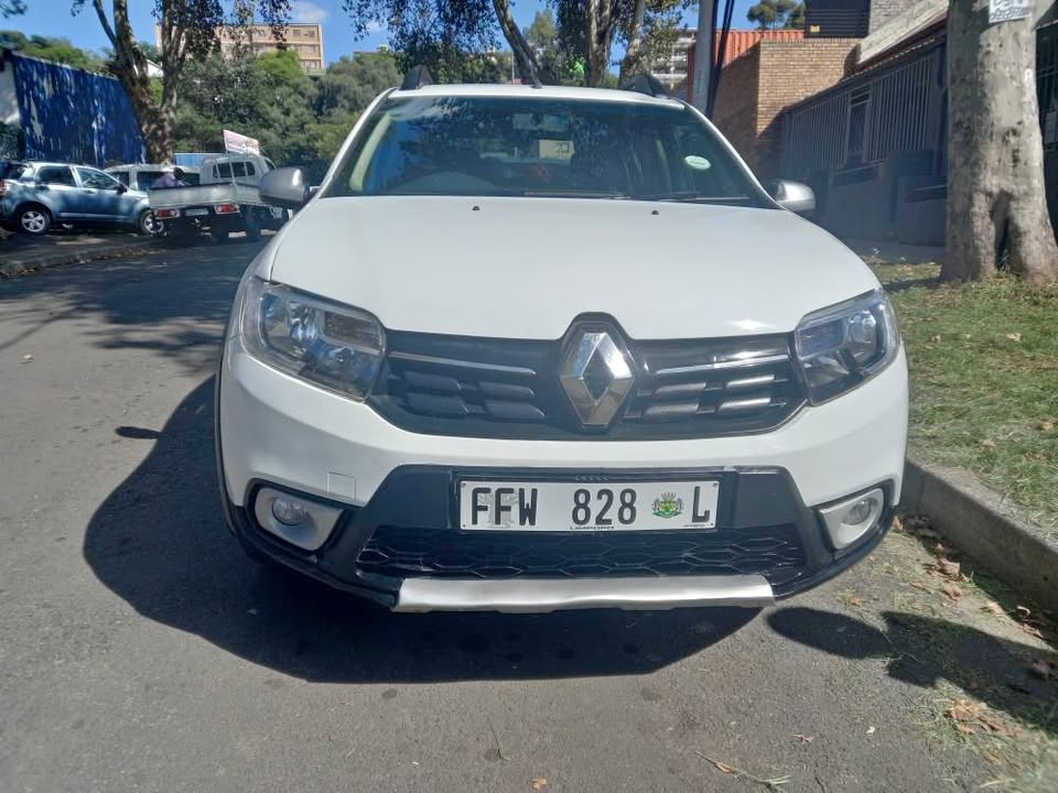 2018 Renault Sendero 900T, White Manual, Petrol, 74000kms, 2018 Renault Sendero 900T, White Manual, Petrol, 74000kms,