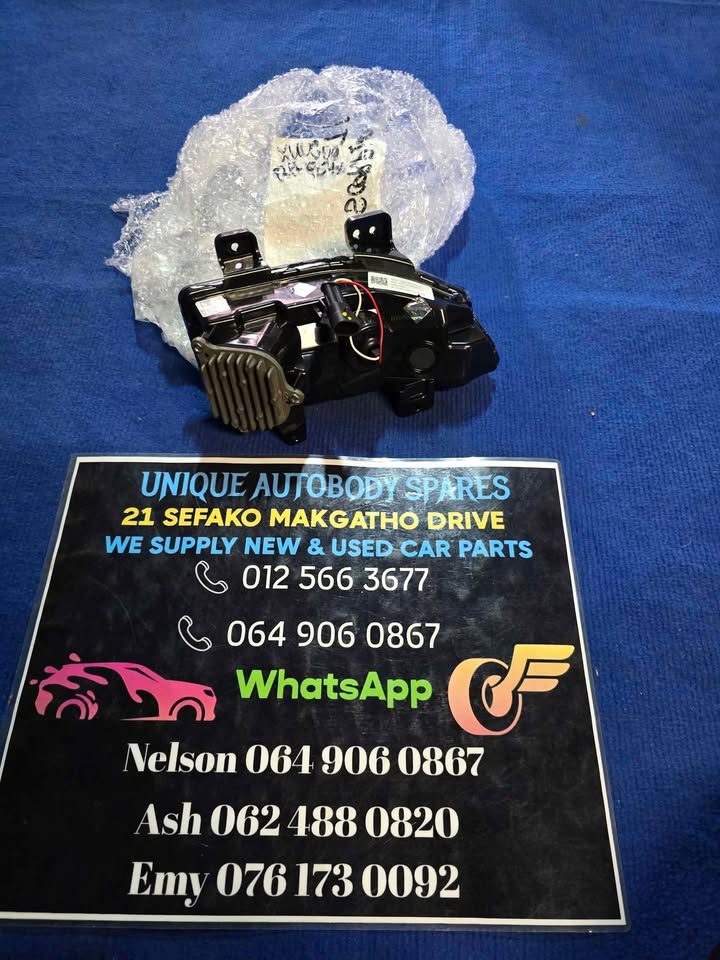 Mahindra XUV 300 Front DRL Fog Light Set