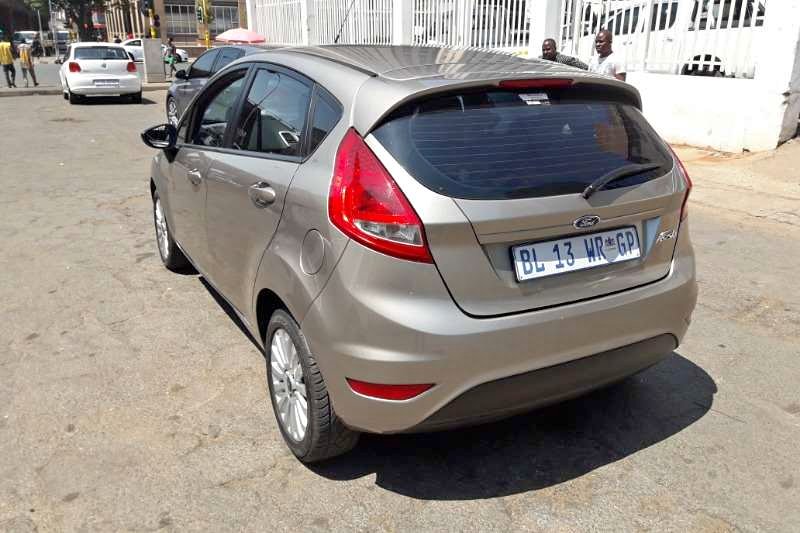 Ford Fiesta 1.4 5 door Trend 2011 Ford Fiesta 1.4 5 door Trend 2011