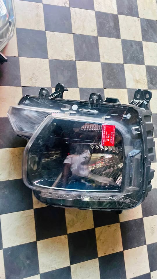 Hyundai Staria headlight - Private Seller Hyundai Staria headlight - Private Seller