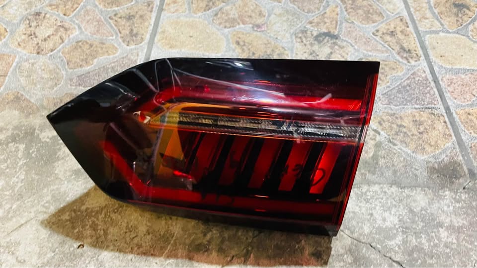 Chery Tiggo 8 Pro taillights - Private Seller Chery Tiggo 8 Pro taillights - Private Seller