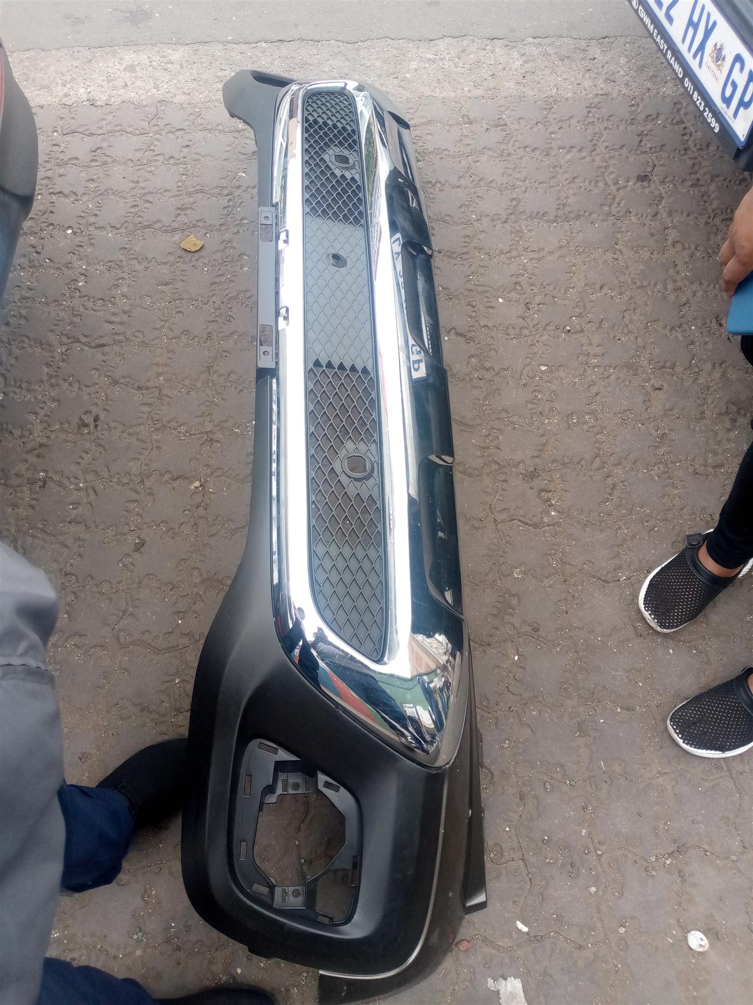 Diamond Style Grill For Mercedes Benz X Bakkie Pick up For Sale - Private Seller