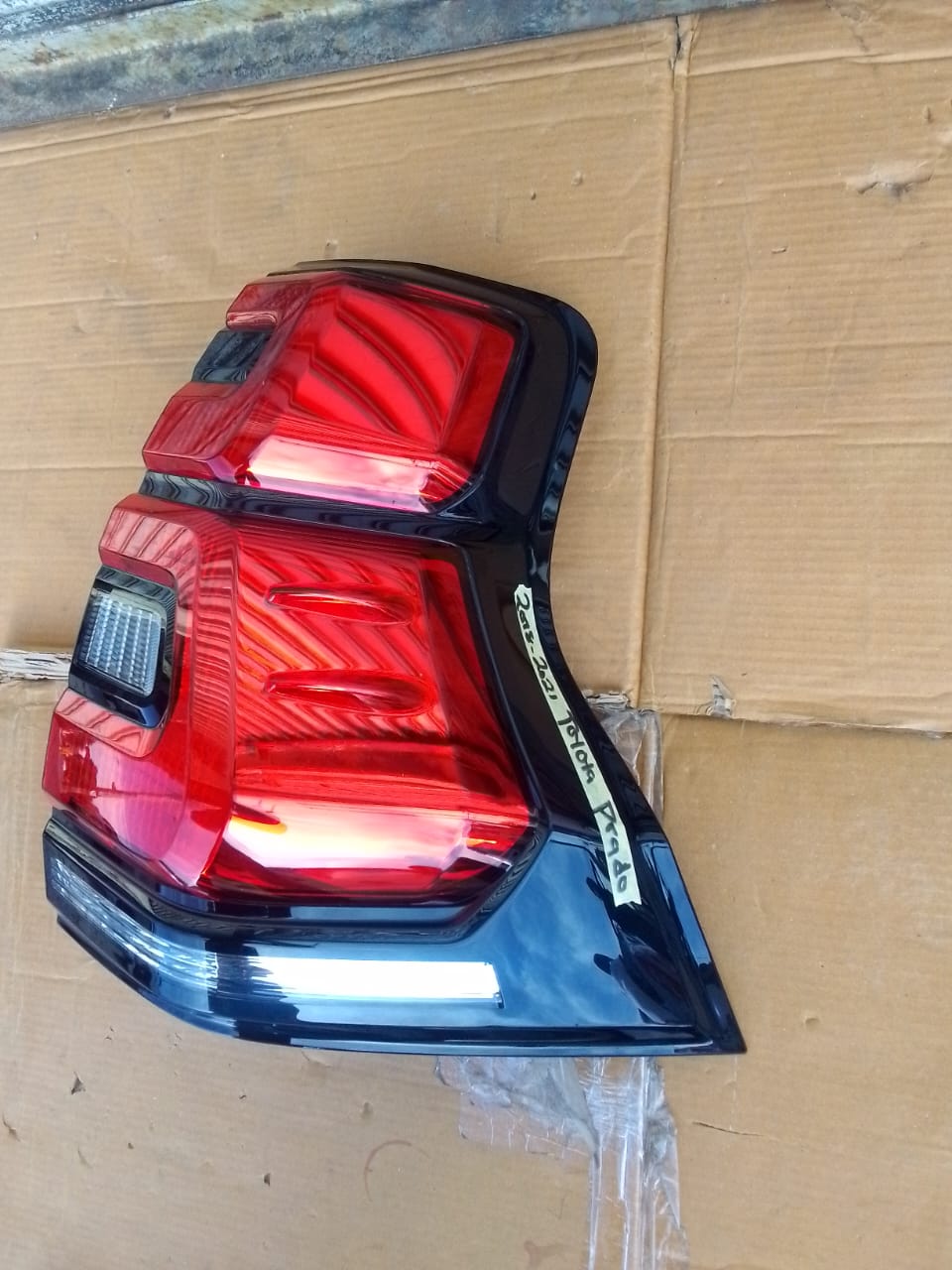 (2018-2022) TOYOTA PRADO RHS LED REAR TAILIGHT - Private Seller