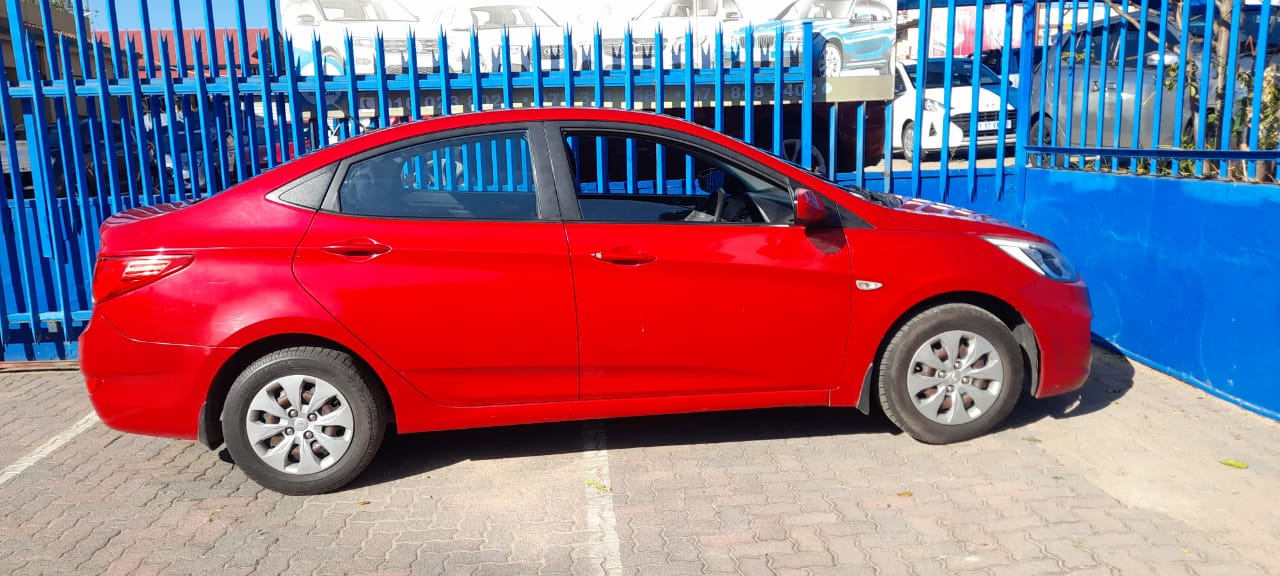 2017 Hyundai Accent 1.6 manual