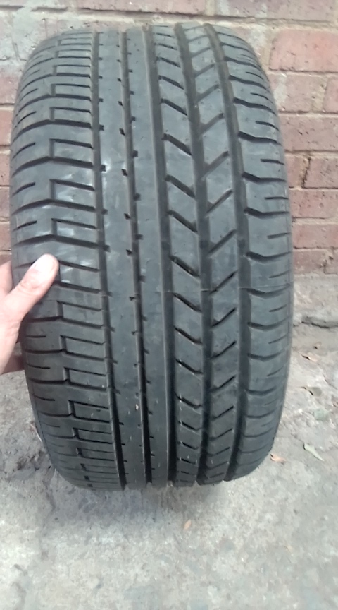 Tyre Pirelli 285/30/20
