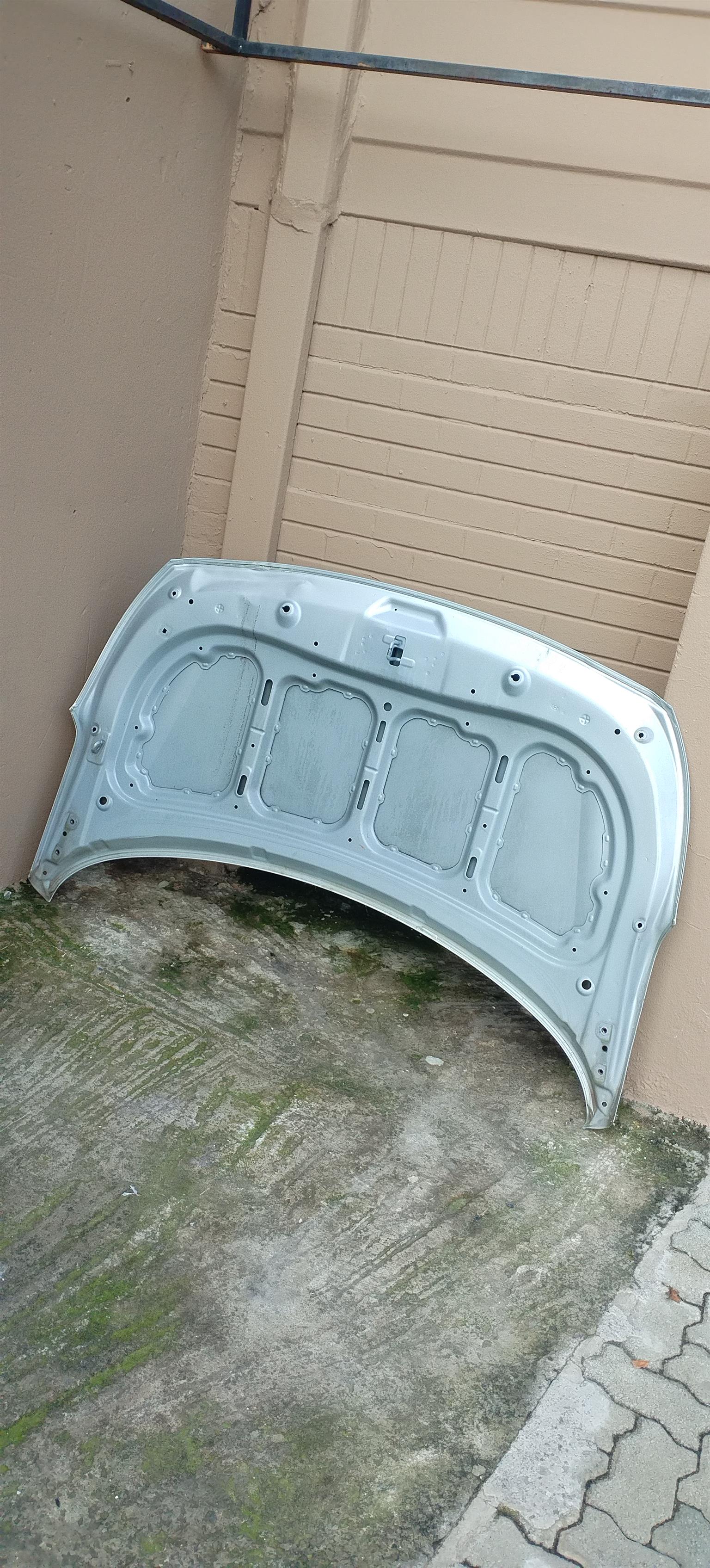 Hyundai I20 Grand  Bonnet Hood - Private Seller
