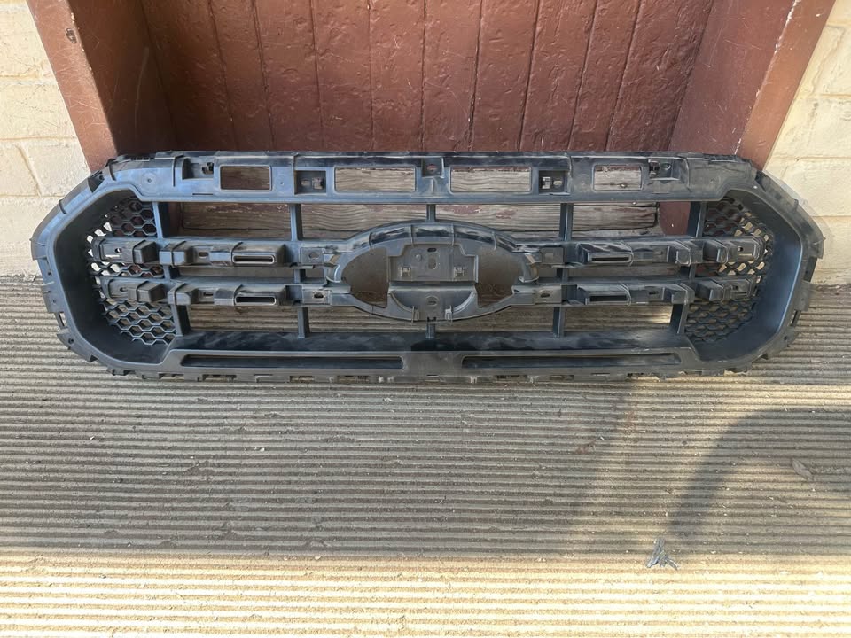 Ford Ranger t8 grille shell - Private Seller Ford Ranger t8 grille shell - Private Seller
