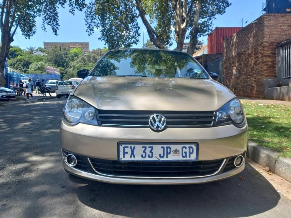 2016 VW POLO VIVO 1.6 MAX PETROL, MANUAL, GOLD, 87000KMS,