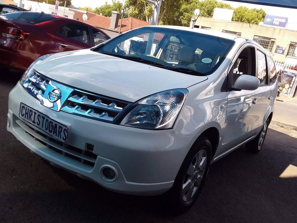 2013 Nissan Grand Livina 7-seater manual 2013