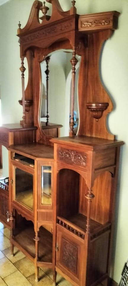 Display Cabinet