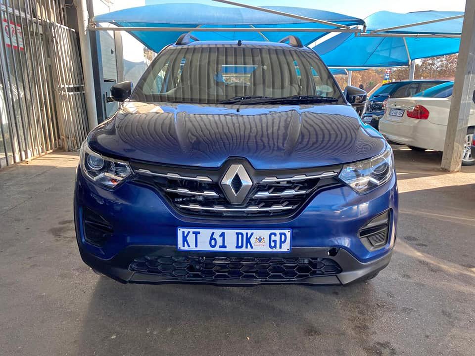 2022 RENAULT TRIBER 1.0 7SEATER MANUAL