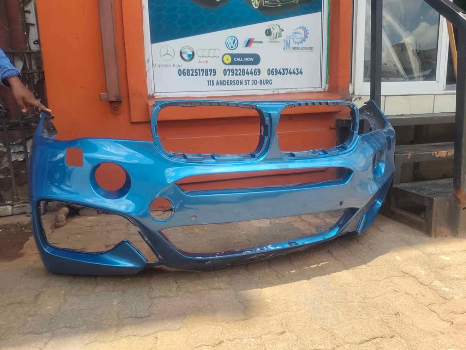 BMW F16 X6 front sport bumper - Private Seller BMW F16 X6 front sport bumper - Private Seller