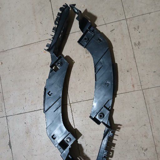 polo 6 headlight bracket - Private Seller polo 6 headlight bracket - Private Seller