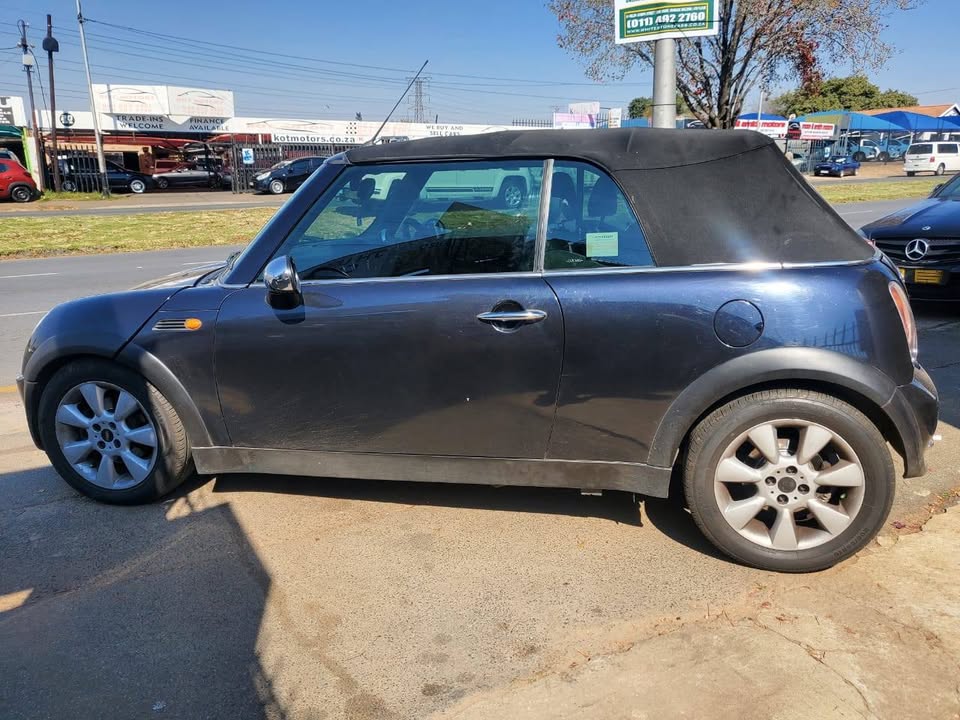 Mini cooper 2007 convertible 70k