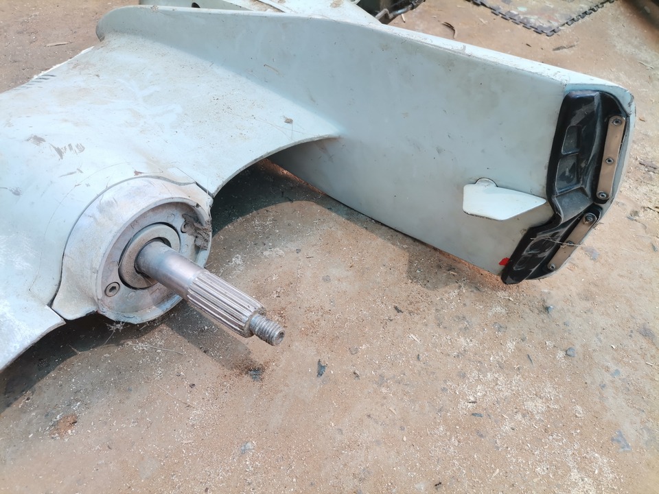 Volvo Penta Stern Drive - Complete Leg