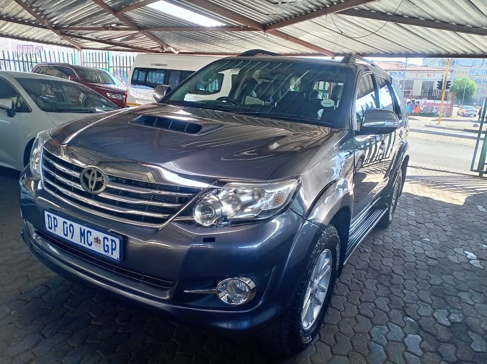 Used 2015 Toyota Fortuner 3.0D-4D - Omega EL Auto