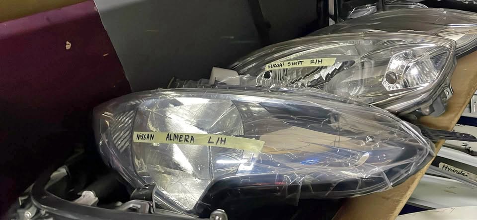 NISSAN ALMERA HEADLIGHTS - Private Seller NISSAN ALMERA HEADLIGHTS - Private Seller