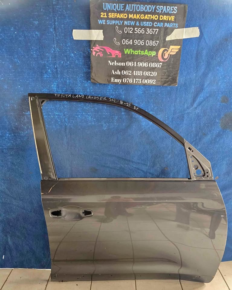 Toyota Land Cruiser 200 Right Front Door