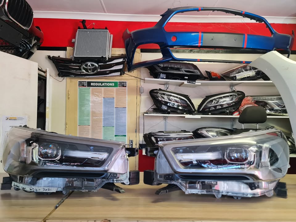 2021 TOYOTA GD6 HILUX LED HEADLIGHTS LEFT AND RIGHT FOR SALE IN PERFECT CONDITION - Private Seller 2021 TOYOTA GD6 HILUX LED HEADLIGHTS LEFT AND RIGHT FOR SALE IN PERFECT CONDITION - Private Seller