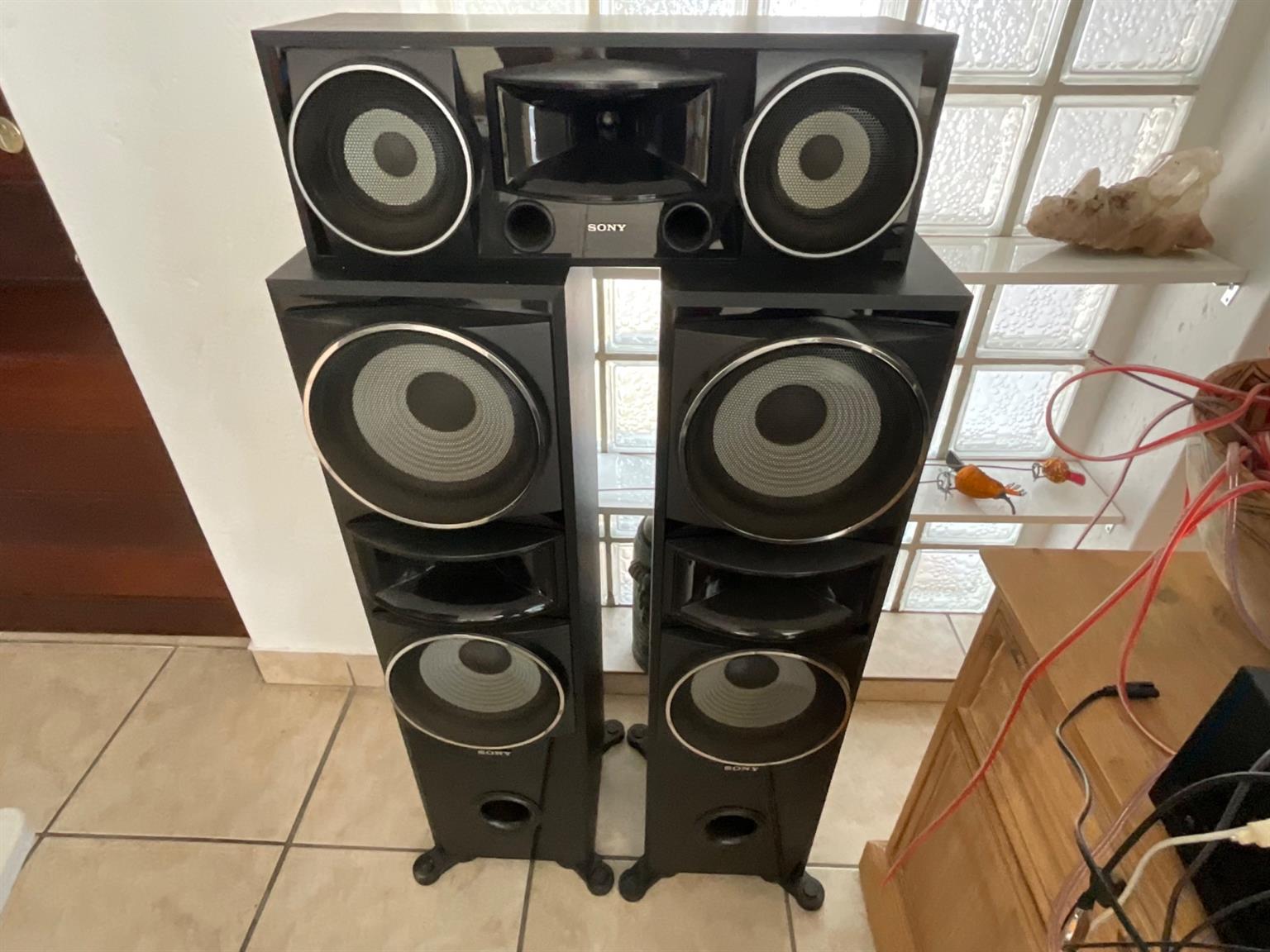 Selling Sony Mgongo 7.2 HiFi set-all parts sold separately