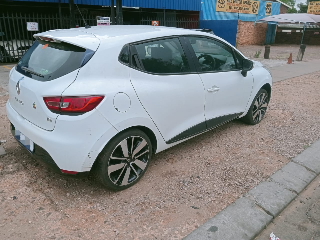 Renault Clio 4 2016 H4BA 0.9 Turbo Stripping for Spares - Clio 4 Used Parts For - Private Seller
