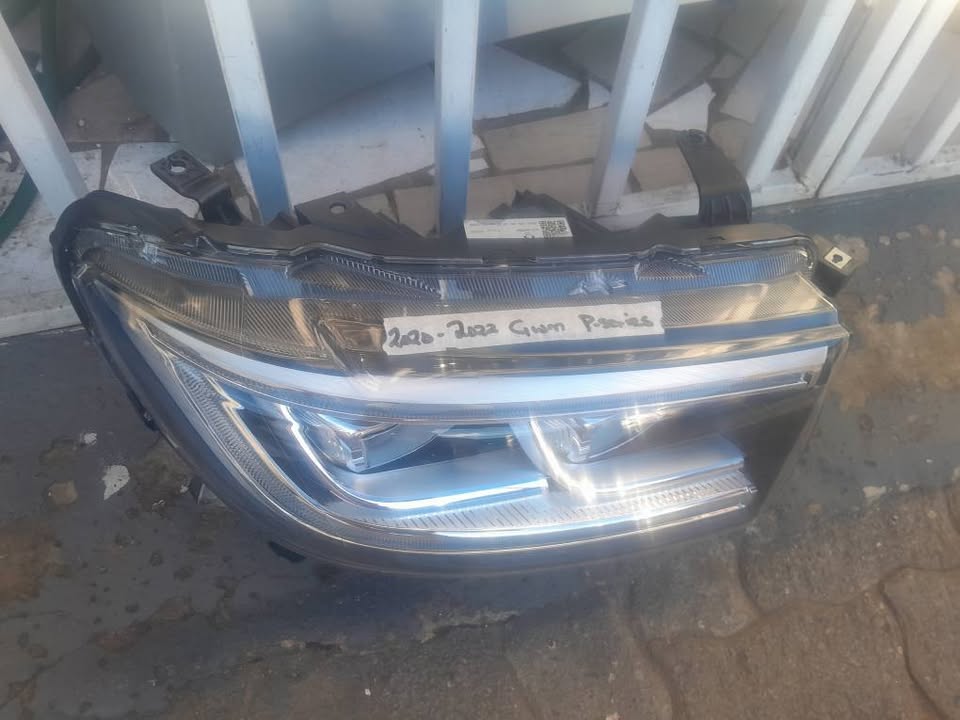 2020-2022 GWM P SERIES RIGHT SIDE HEADLIGHT FOR SALE