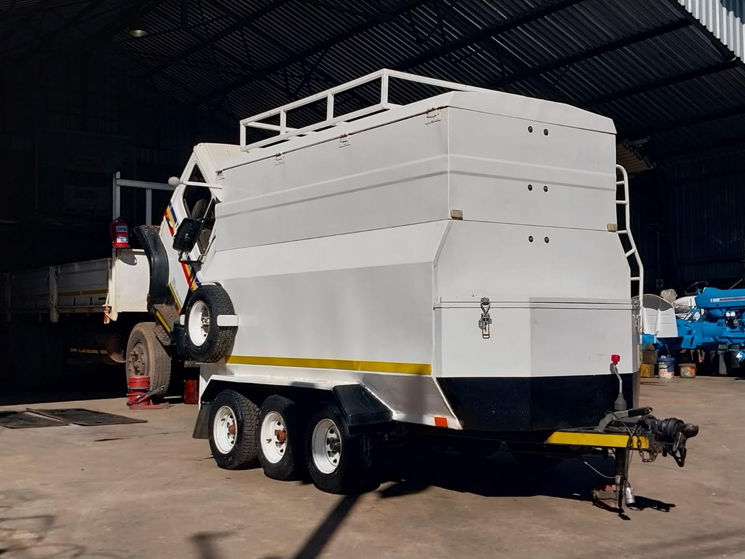 Trailer for sale. Junk Mail