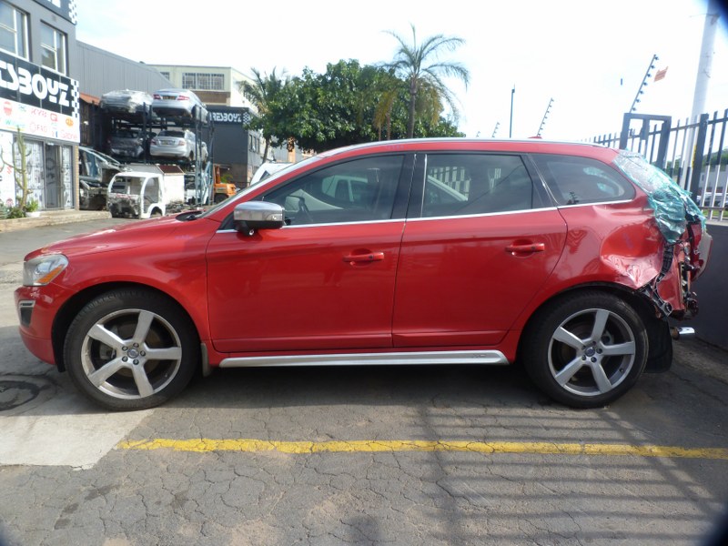 Volvo XC60 D5 AWD AT Red - 2011 STRIPPING FOR SPARES - Private Seller Volvo XC60 D5 AWD AT Red - 2011 STRIPPING FOR SPARES - Private Seller