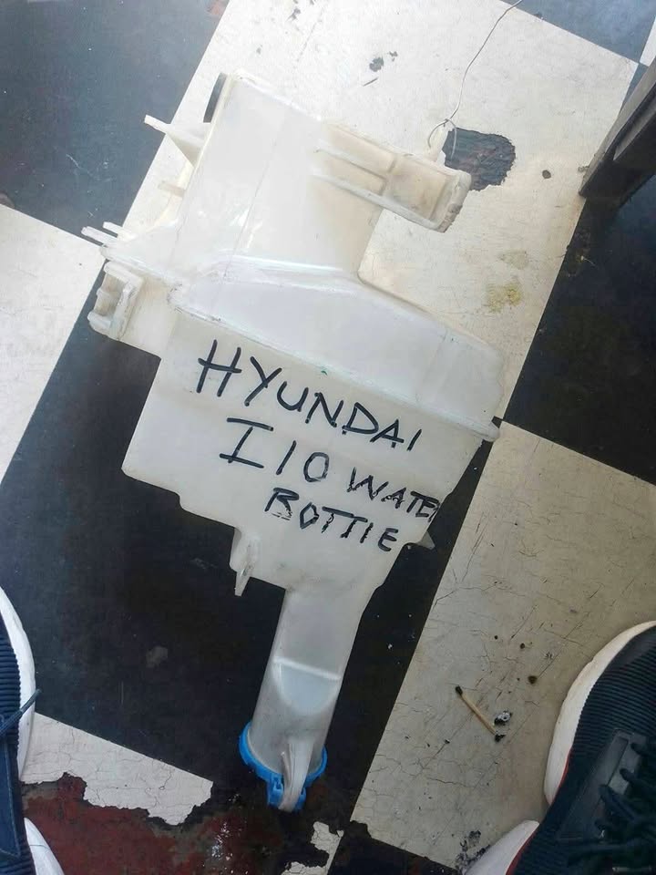 Hyundai grand i10 water washer bottle - Private Seller Hyundai grand i10 water washer bottle - Private Seller
