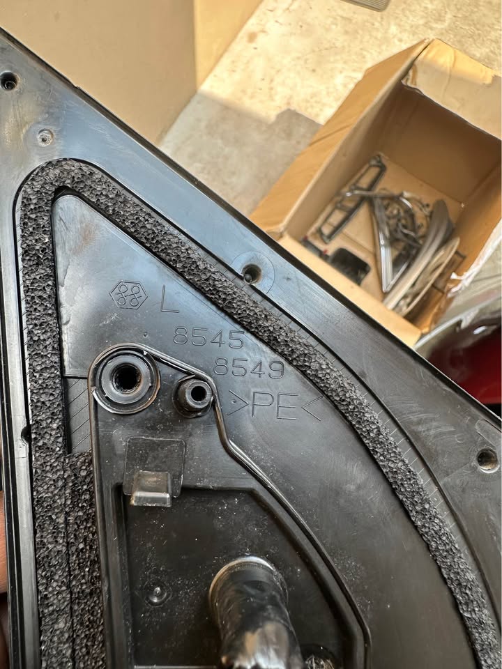 Toyota Corolla left side electric mirror - Private Seller Toyota Corolla left side electric mirror - Private Seller